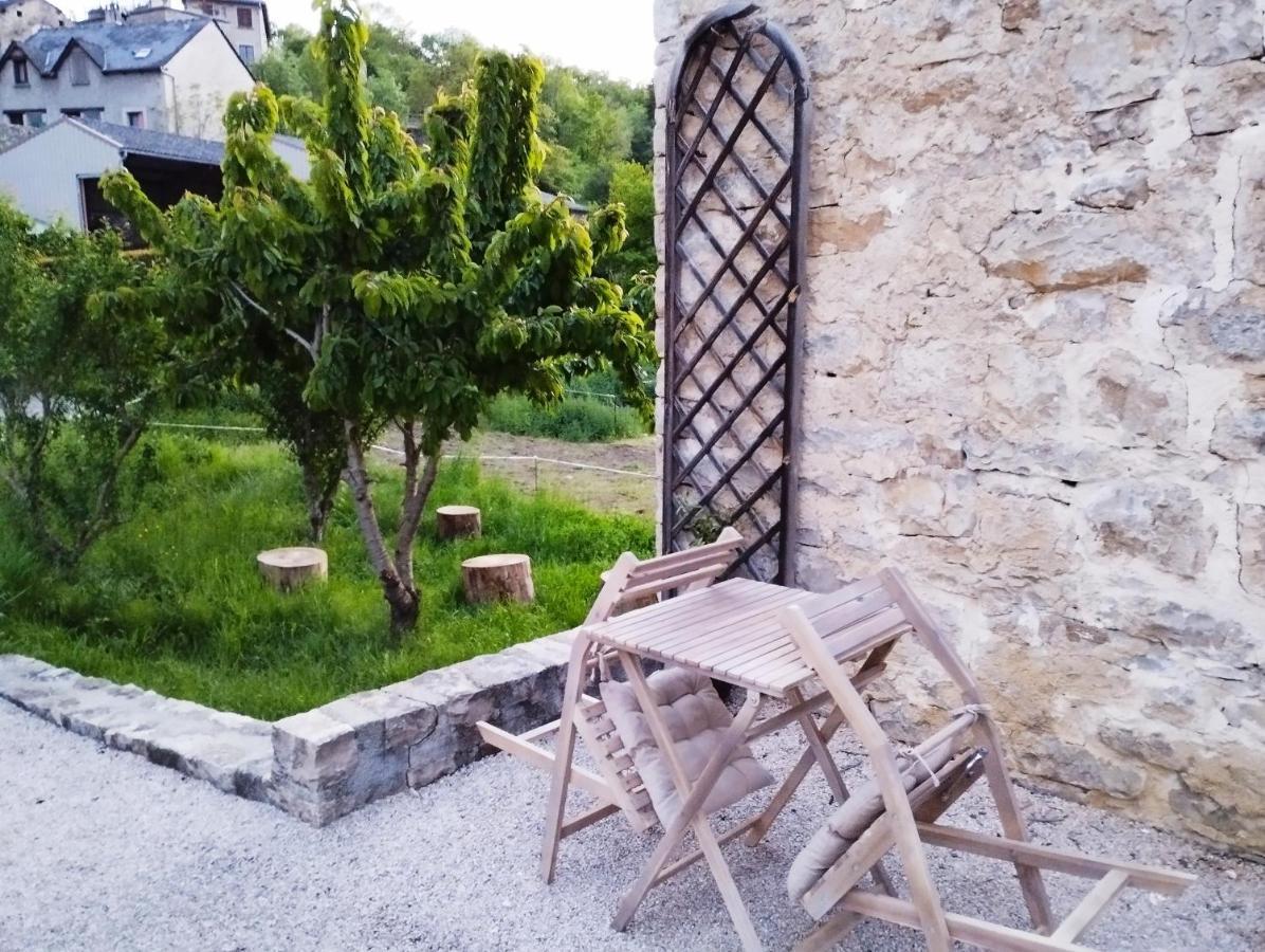 Chambres D'Hotes Le Moulin D'Auxillac La Canourgue Chambre photo