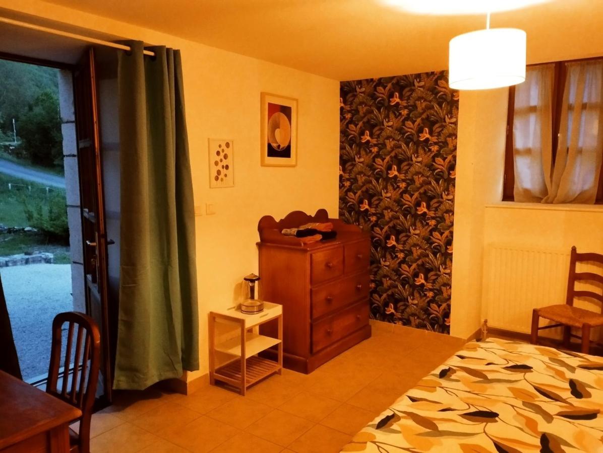 Chambres D'Hotes Le Moulin D'Auxillac La Canourgue Chambre photo
